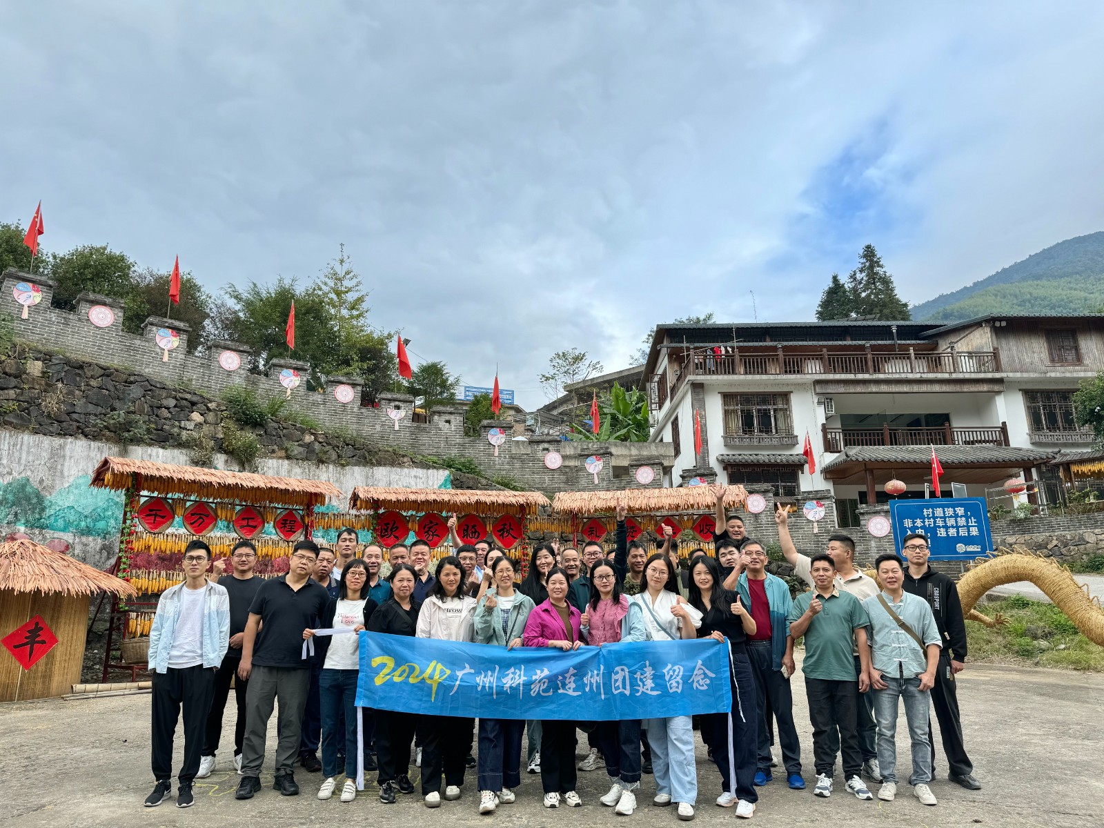 1730105702737633.jpg WNNX2118.JPG